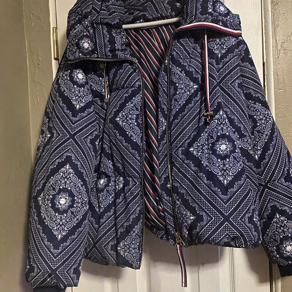 Tommy Hilfiger Blue and White Patterned Bomber Jacket